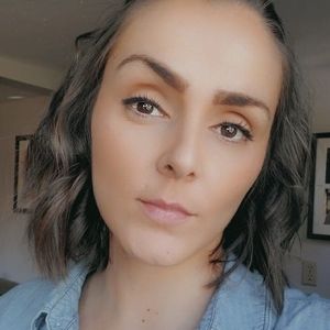 Meet your Posher, Colleen